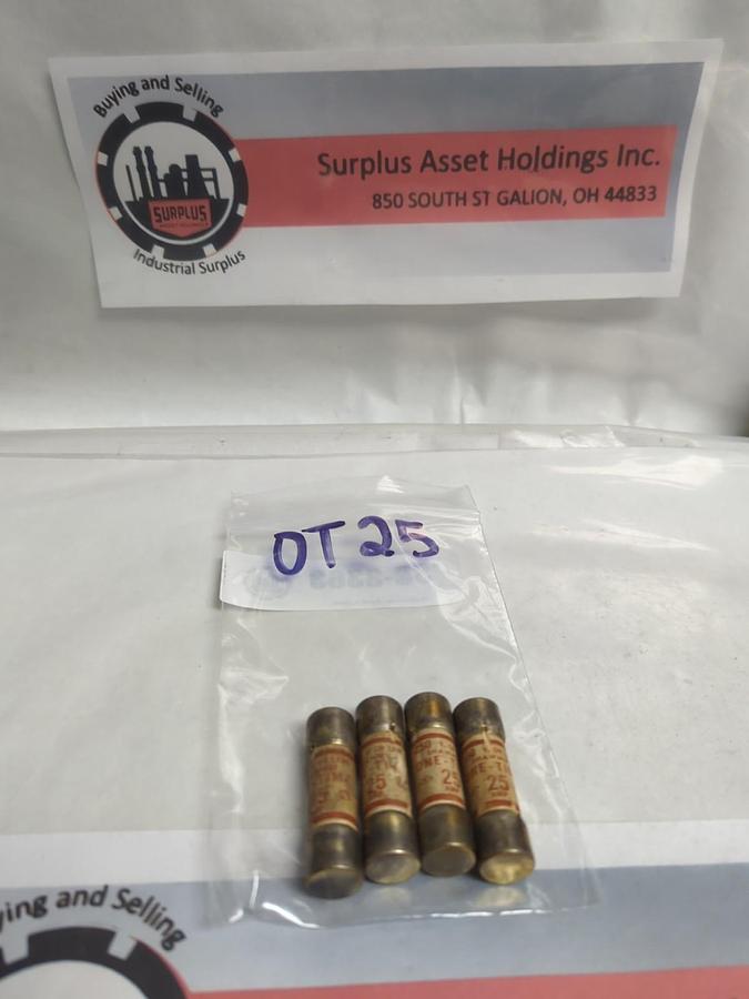 Used GOULD SHAWMUT,OT25,ONE TIME 25 AMP FUSE LOT OF 4 PRE-OWNED