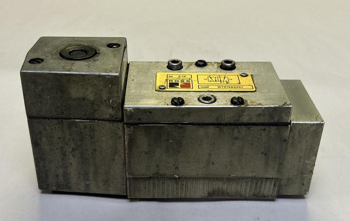 Used ROSS,W7476A3331,PNEUMATIC SOLENOID VALVE