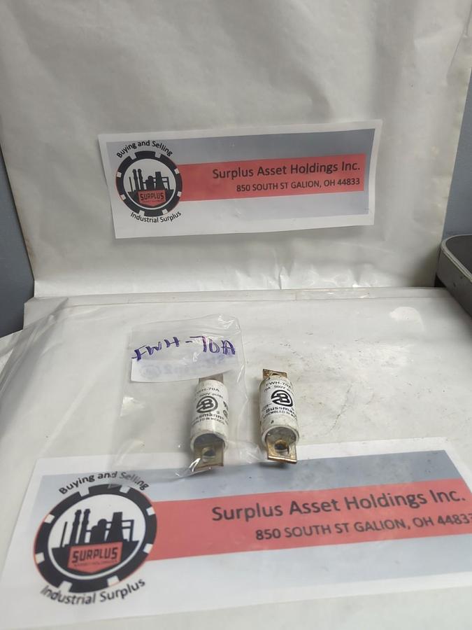 Used COOPER BUSSMANN,FWH-70,SEMICONDUCTOR 70 AMP FUSE LOT OF 2 PRE-OWNED
