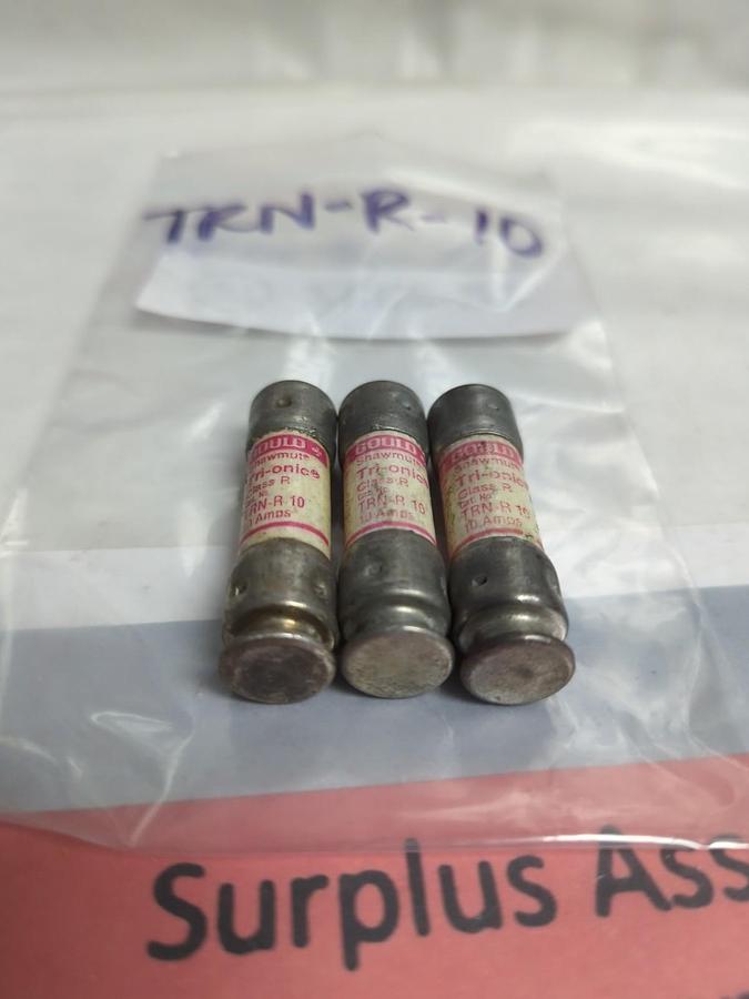 Used GOULD SHAWMUT,TRN-R10,TRI-ONIC 10 AMP FUSE LOT OF 3 PRE-OWNED