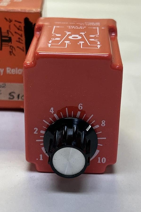 AMETEK NATIONAL CONTROLS,T1K-00010-462,TIME DELAY RELAY 1-10 SECONDS 24VDC NOS