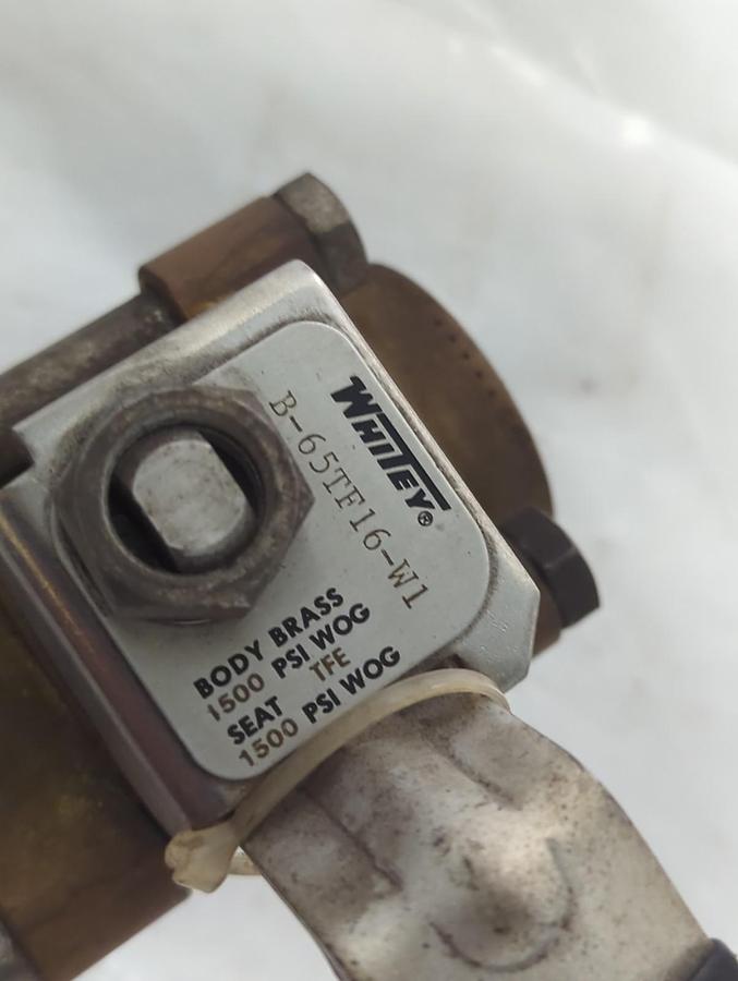 Used WHITEY,B-65TF16-W1,3-PIECE BALL VALVE 1500 PSI PRE-OWNED