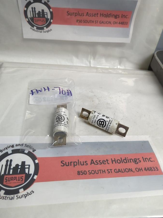 Used COOPER BUSSMANN,FWH-70,SEMICONDUCTOR 70 AMP FUSE LOT OF 2 PRE-OWNED