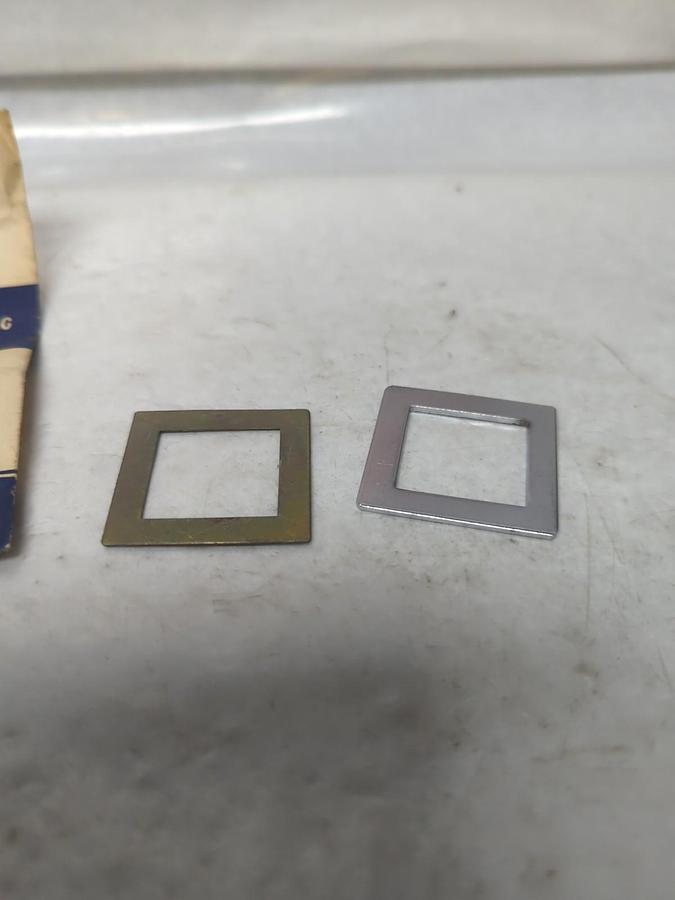 GENERAL ELECTRIC,CR103C01,ADAPTER PLATES PACK OF 2 NOS