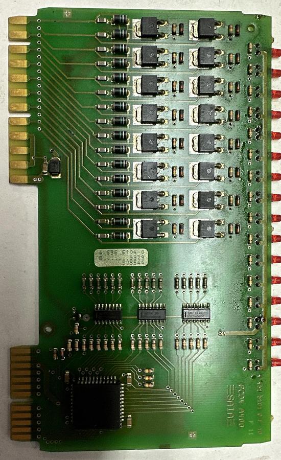Used SAIA,PCD4.A400,DIGITAL OUTPUT MODULE PCB CARD