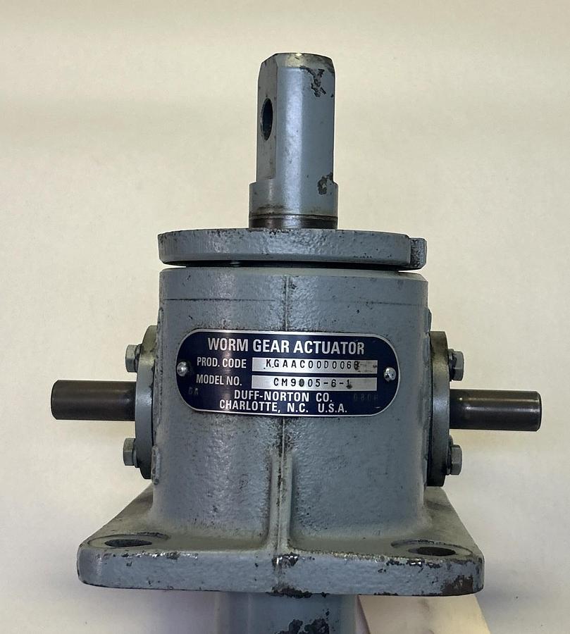 Used DUFF NORTON,CM9005-6-1,WORM GEAR ACTUATOR