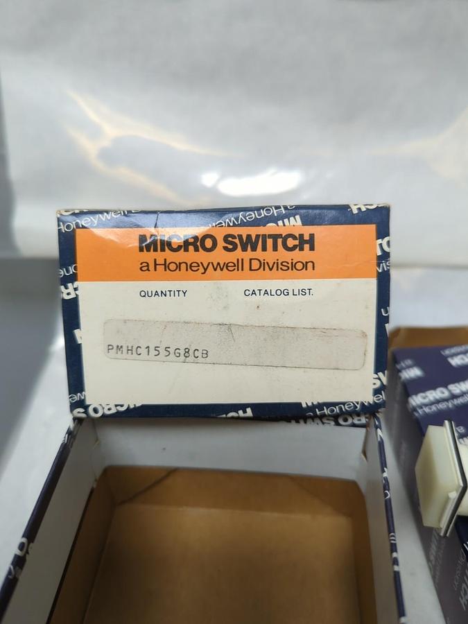 HONEYWELL,PMHC155G8CB,PUSHBUTTON KIT NOS