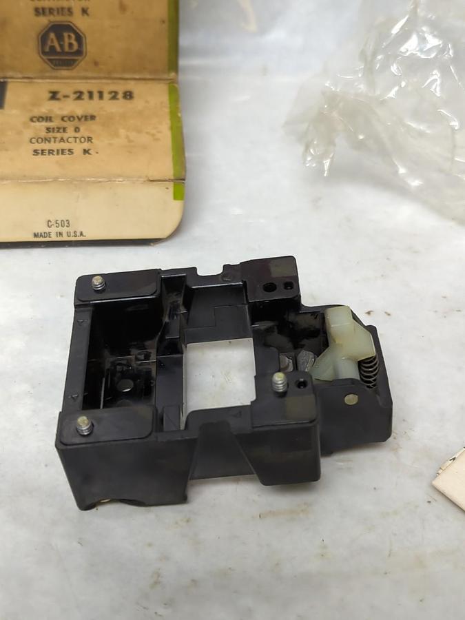 ALLEN-BRADLEY,Z-21128,COIL COVER NOS