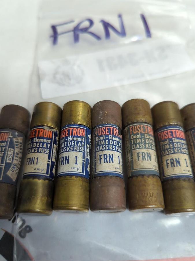 Used COOPER BUSSMANN,FRN-1,FUSETRON 1 AMP FUSE LOT OF 7 PRE-OWNED