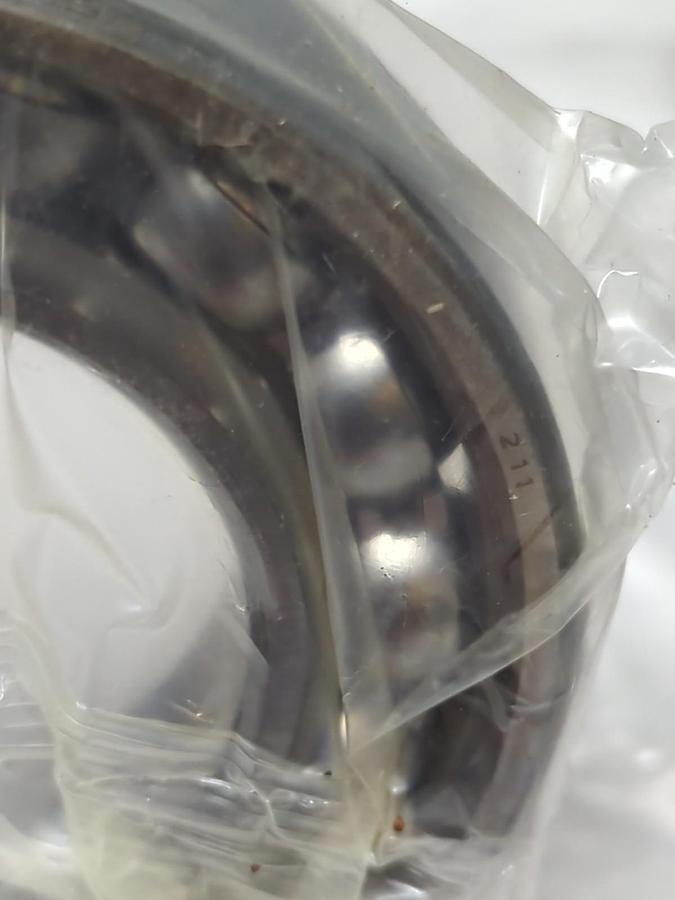 SKF,211,DEEP GROOVE BALL BEARING NOS