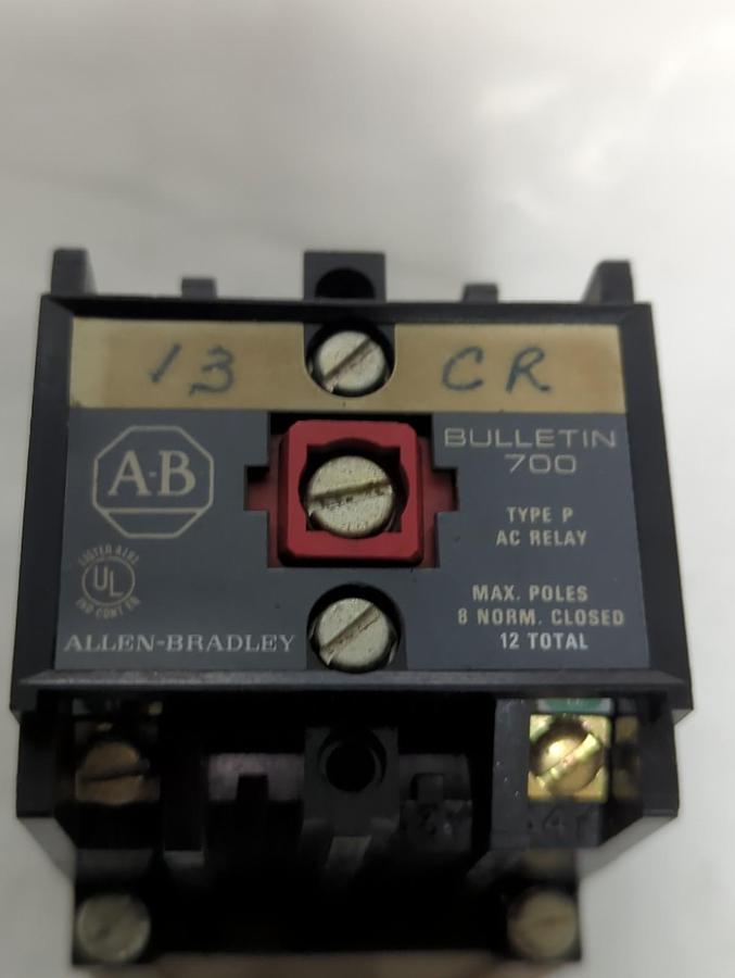 Used ALLEN BRADLEY,700-P200A1,SERIES A CONVERTIBLE CONTACT CONTROL RELAY PRE-OWNED