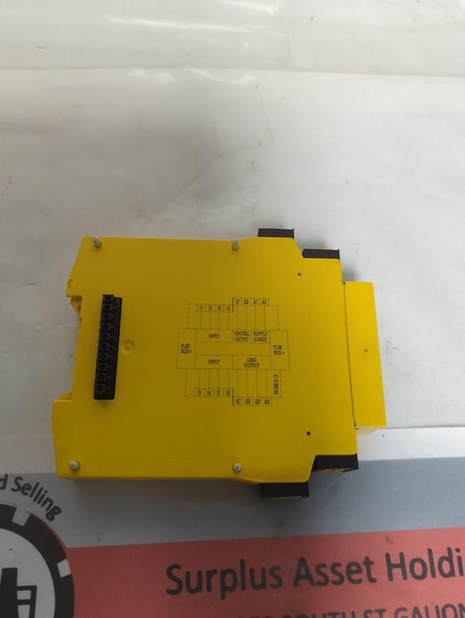Used SICK,FX3-XT1084002,SAFETY RELAY MODULE PRE-OWNED