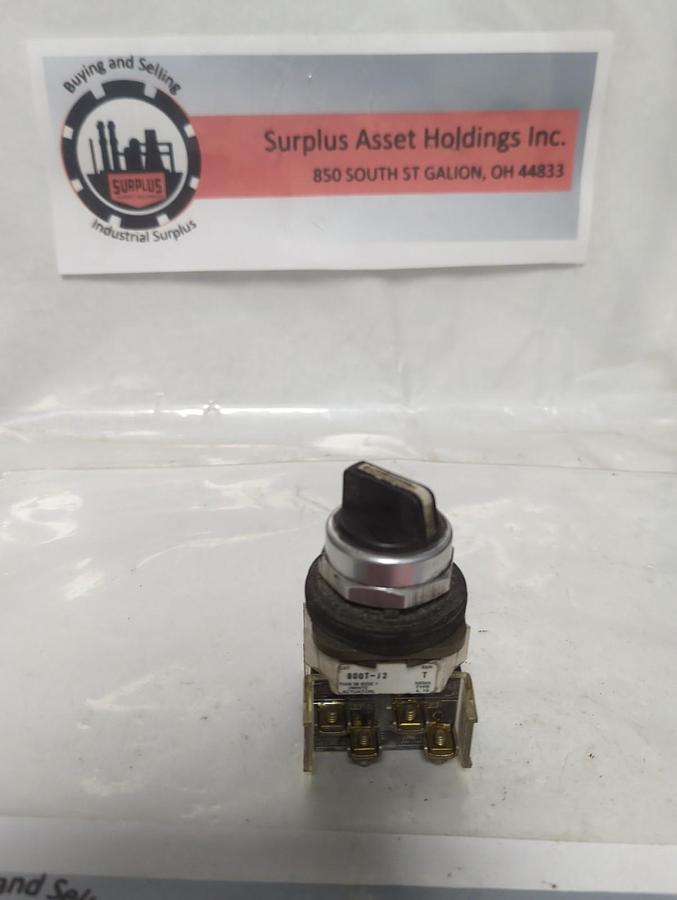 Used ALLEN BRADLEY,800T-J2,SELECTOR SWITCH SERIES T PRE-OWNED