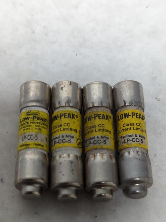 COOPER BUSSMANN,LP-CC-5,LOW-PEAK 5 AMP FUSE LOT OF 4 NOS