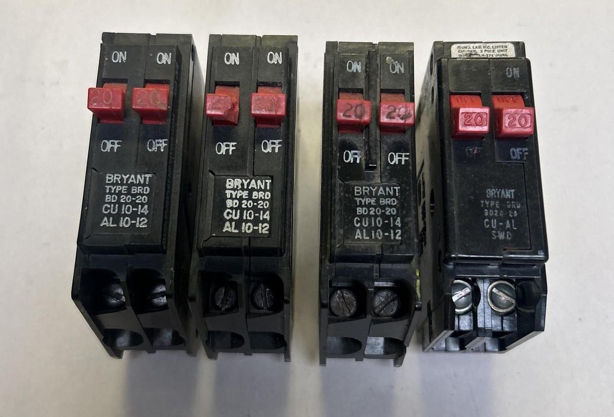 Used BRYANT,BD2020,TANDEM CIRCUIT BREAKER 20A 120/240V 2P LOT OF 4