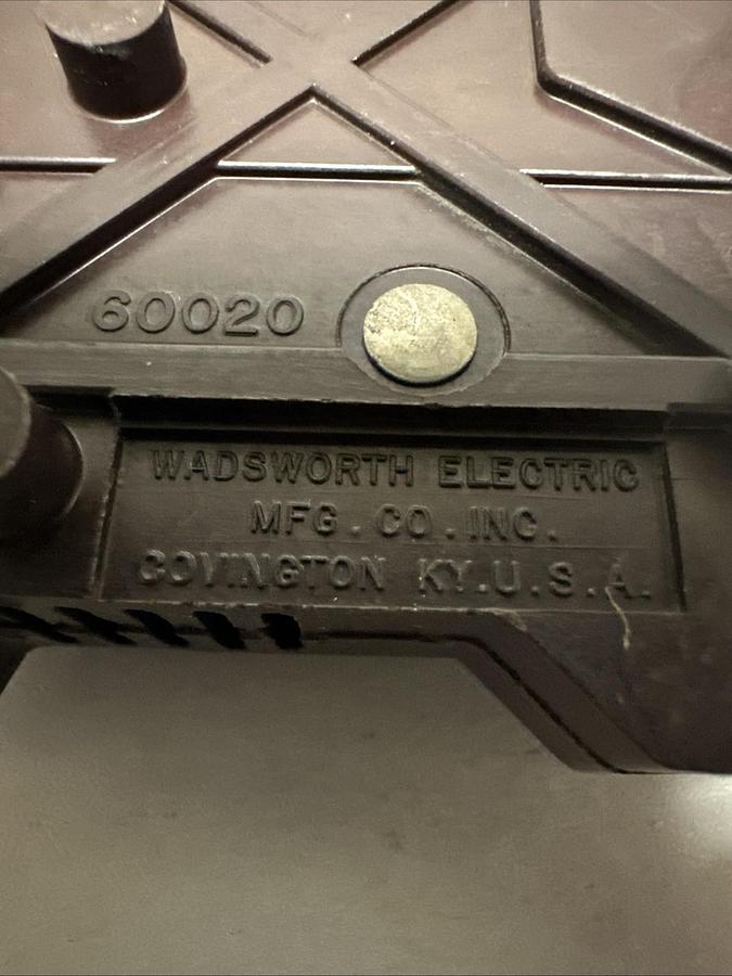 Used Wadsworth,A15N1,15 Amp Single Pole Circuit Breaker LOT of 11