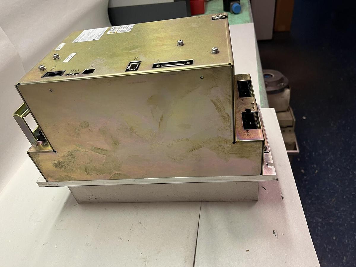 Used YASKAWA,SGDR-SDB350A01B,SERVO PACK