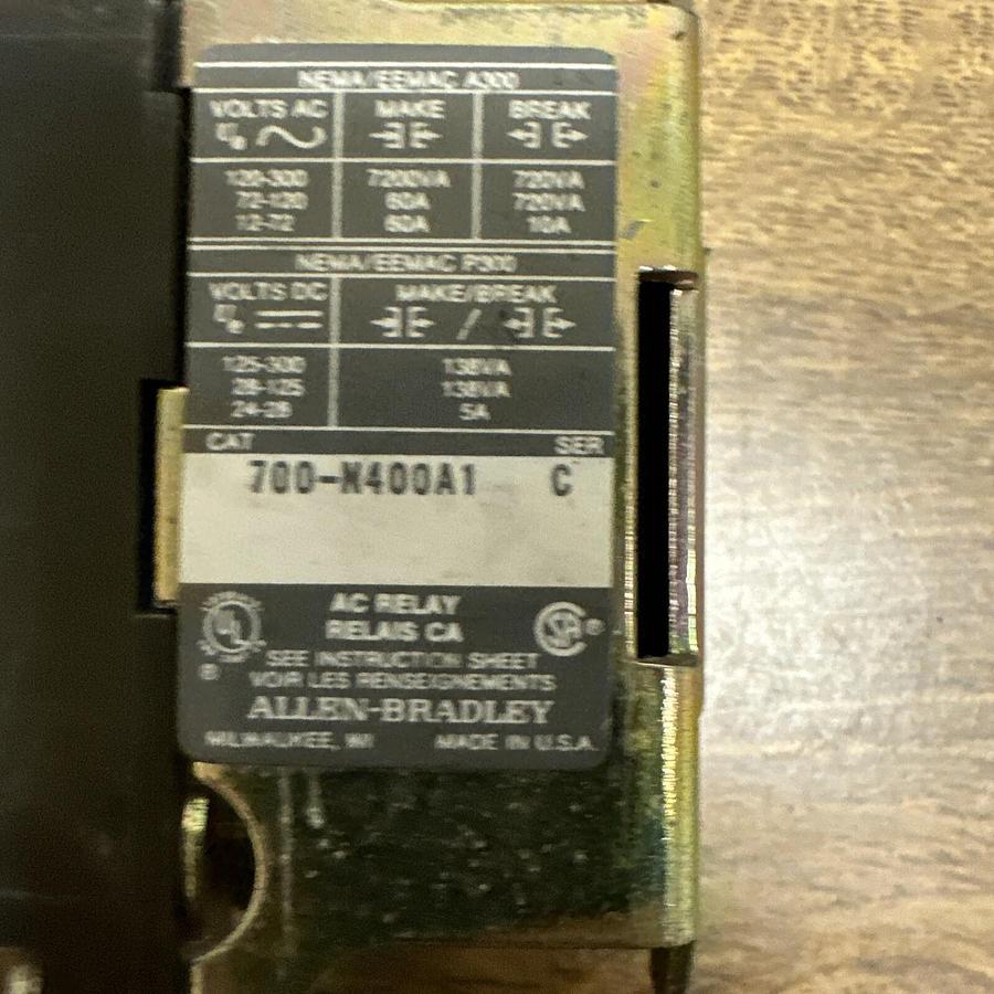 Used A-B,700-M400A1,Control Relay w700NT Time Delay Unit