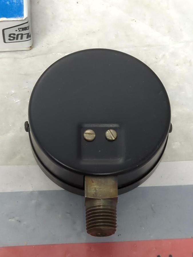 MARSHALL TOWN,G10193,GAUGE 2-1/2 IN FACE 1/4 IN NPT BOTTOM CONNECTION NOS