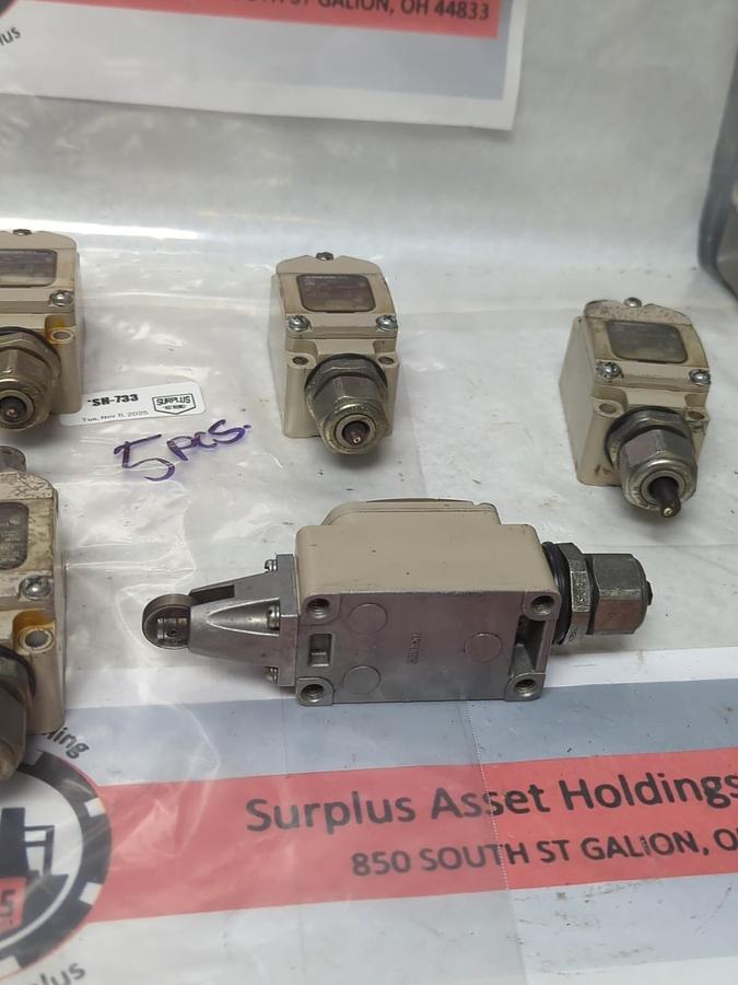 Used OMRON,WLD2-LD,LIMIT SWITCH LOT OF 5 PRE-OWNED