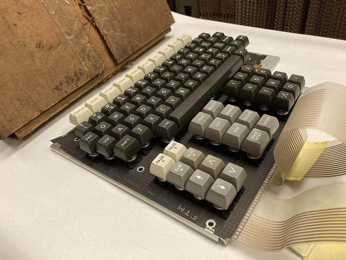 Used Oak,5-64951-049,Key Pad Board