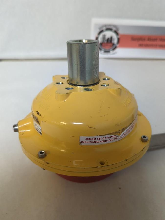 Used KINETROL,MODEL 070,SPRING RETURN ACTUATOR UNIT + MANUAL ACTION 12 IN HANDLE