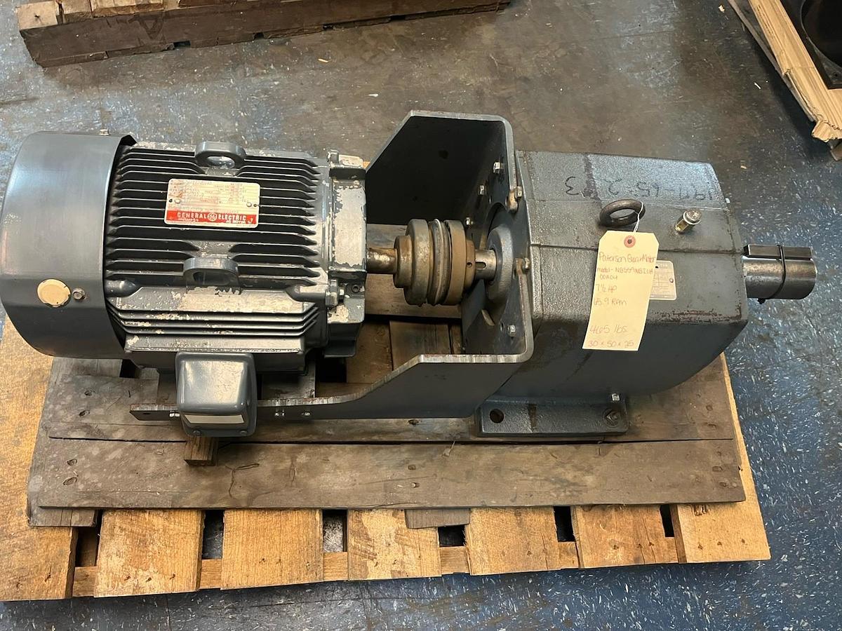 Used PATERSON,IB559NBIUAOOAO4,GEAR REDUCER SHFT DIA 2.75" RATIO 26.56 7.5HP  65.9RPM