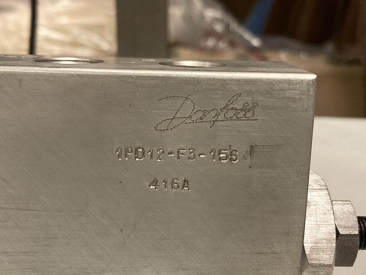 Donfoss,1PD12-F3-15S,Subplate