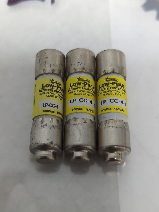 COOPER BUSSMANN,LP-CC-4,LOW-PEAK 4 AMP FUSE LOT OF 3 NOS