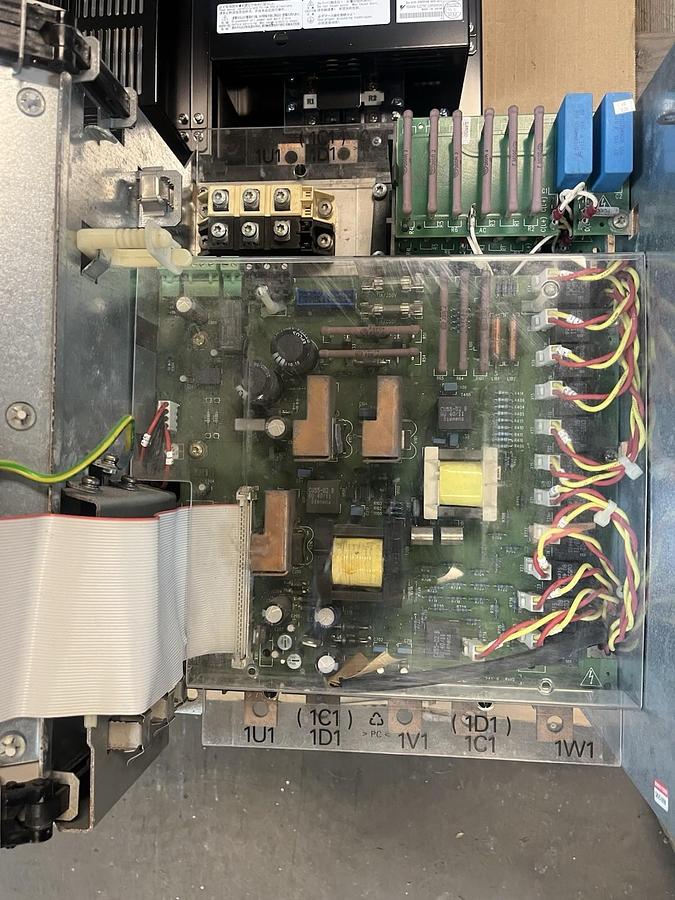 Used SIEMENS,6RA7028-6FV62-0-Z,SIMOREG DC CONVERTER DRIVE OUTPUT 550VDC 90A