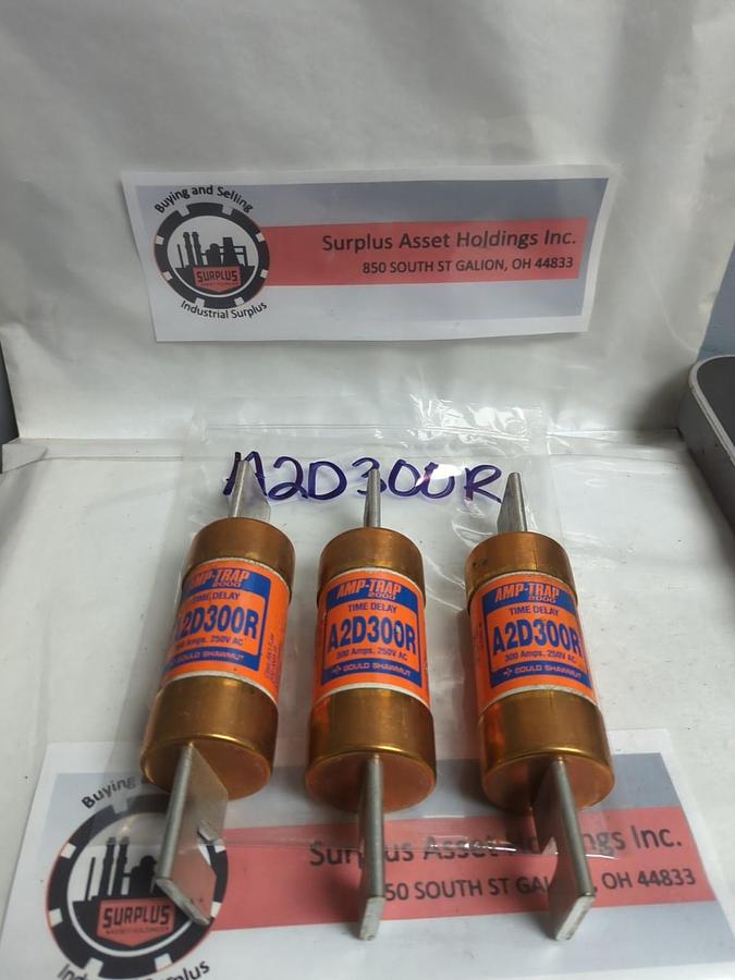 GOULD SHAWMUT,A2D300R,AMP-TRAP 300 AMP FUSE LOT OF 3 NOS