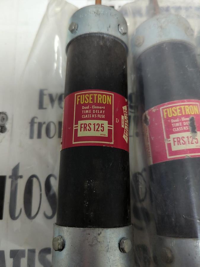 COOPER BUSSMANN,FRS-125,FUSETRON 125 AMP FUSES LOT OF 4 NOS