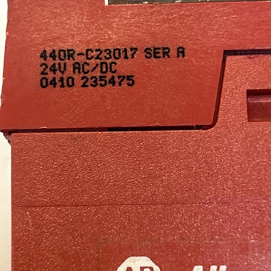 Used ALLEN BRADLEY,440R-C23017,SAFETY RELAY