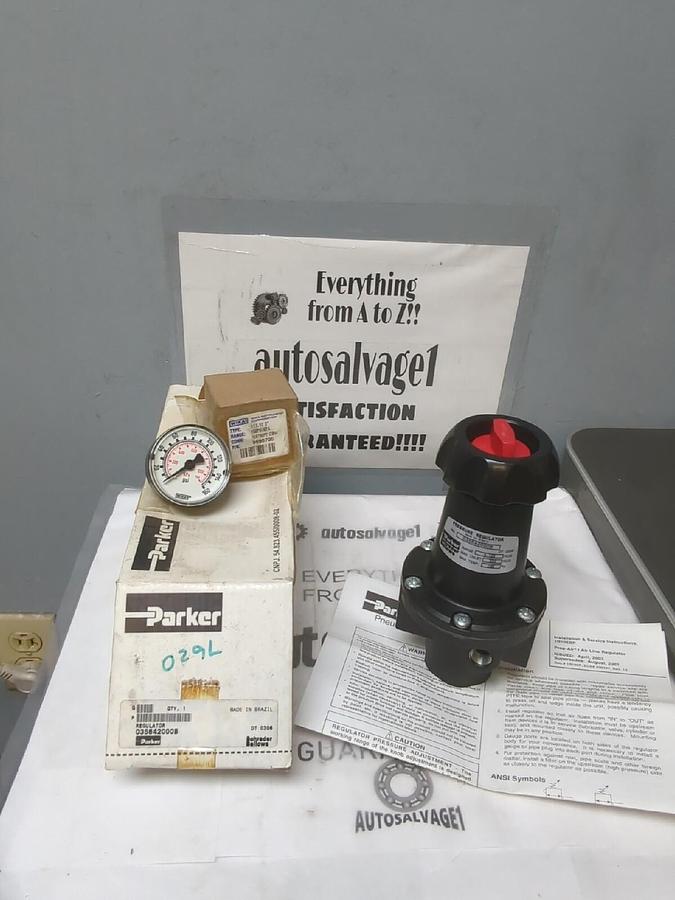 PARKER,035642000B 96905,PRESSURE REGULATOR w/ WIKA GAUGE 5-125 PSIG