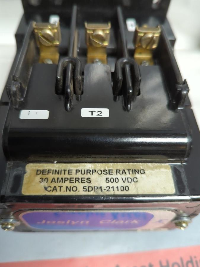Used JOSLYN CLARK,5DP1-21100,DEFINITE PURPOSE CONTACTOR 30 AMP 500VDC PRE-OWNED