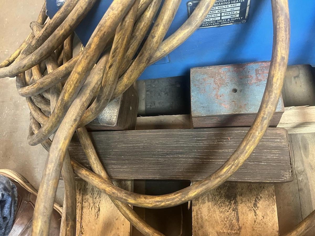 Used REED ELECTRIC,MODEL BC,RECO INDUCTION BEARING HEATER 440V 1PH 20A