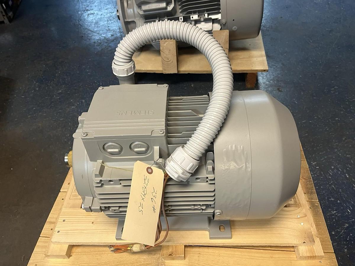SIEMENS,1LA9166-2LA90-ZT01,MOTOR 18.5kW 400V 2940RPM 3PH 160L