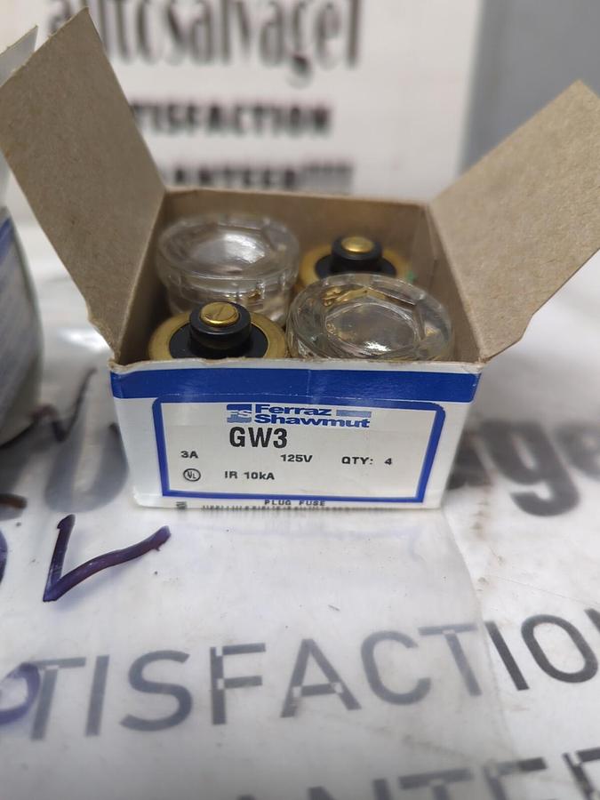 FERRAZ SHAWMUT,GW3,PLUG FUSES 3 AMP 125V LOT OF 7 NOS