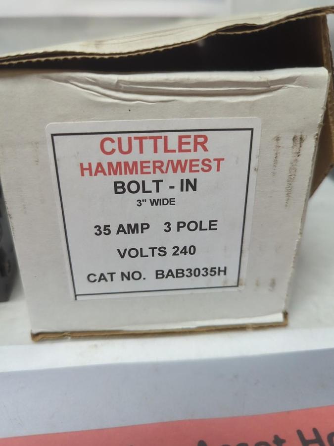Used CUTLER-HAMMER,BAB3035H,CIRCUIT BREAKER 35 AMP 3-POLE PRE-OWNED