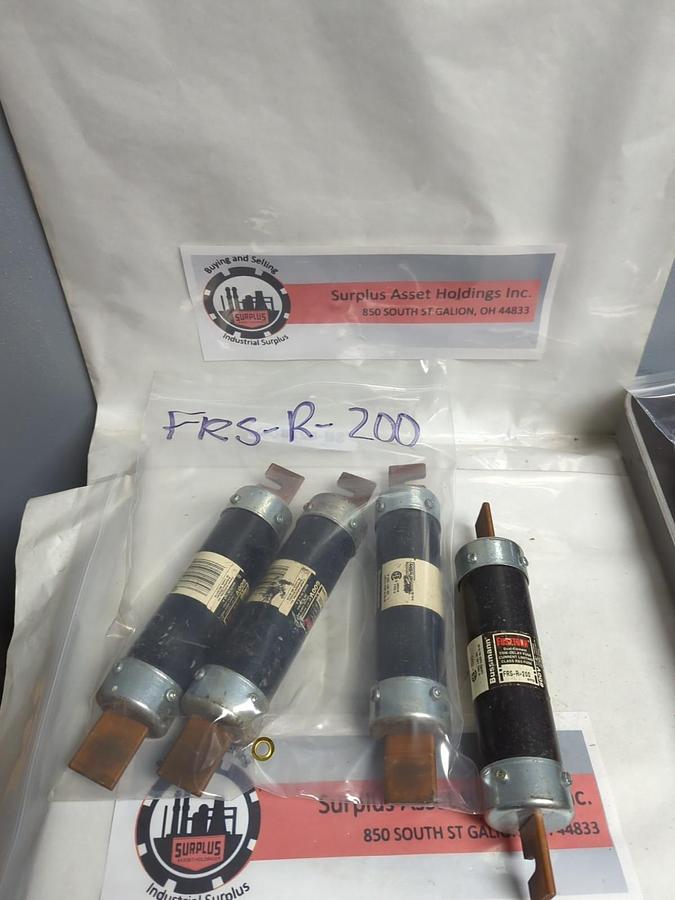 Used COOPER BUSSMANN,FRS-R-200,FUSETRON 200 AMP FUSE LOT OF 4 PRE-OWNED