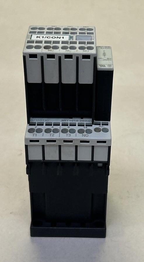 Used SIEMENS,3ZX1012-0RH11-1AA1,CONTACTOR W/ 3RH1911-2HA12 CONTACT BLOCK