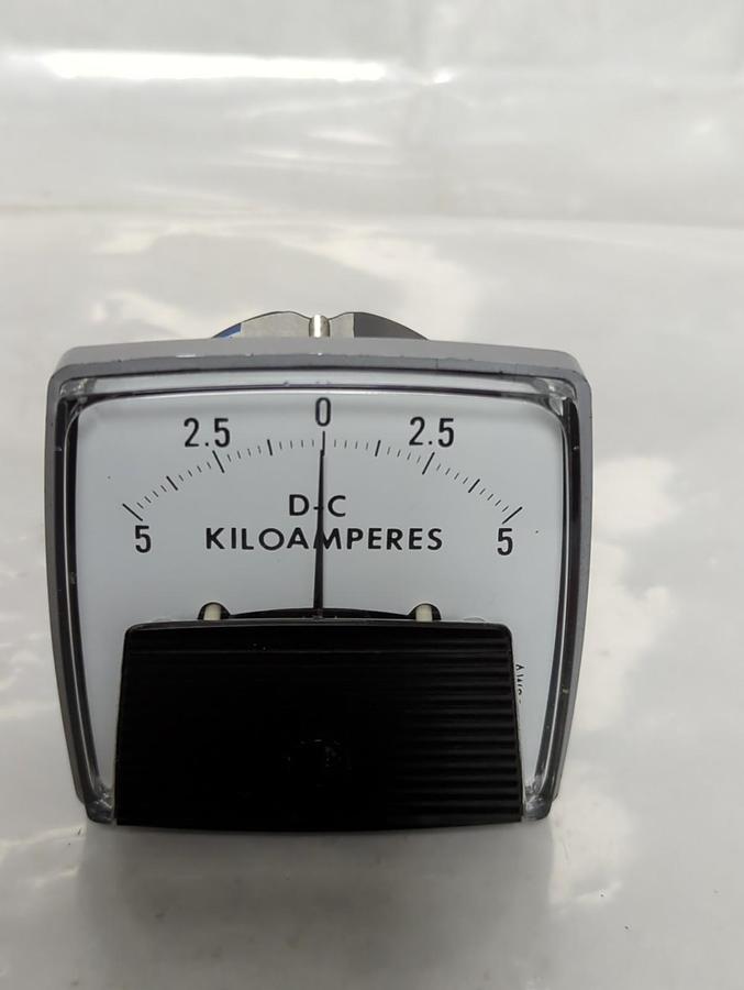 Used GENERAL ELECTRIC,5-0-5,PANEL METER 5-0-5 DC KILOAMPERES PRE-OWNED