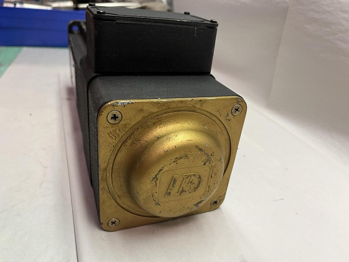 Used KOLLMORGEN,B-404-B-31-B3,GOLDLINE BRUSHLESS PM SERVO MOTOR