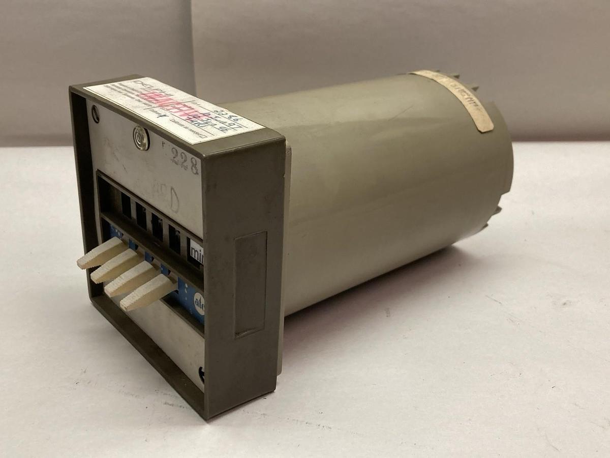 Used ATC,Type 335B351A10PX,Multi-Range Timer 120V 60Hz