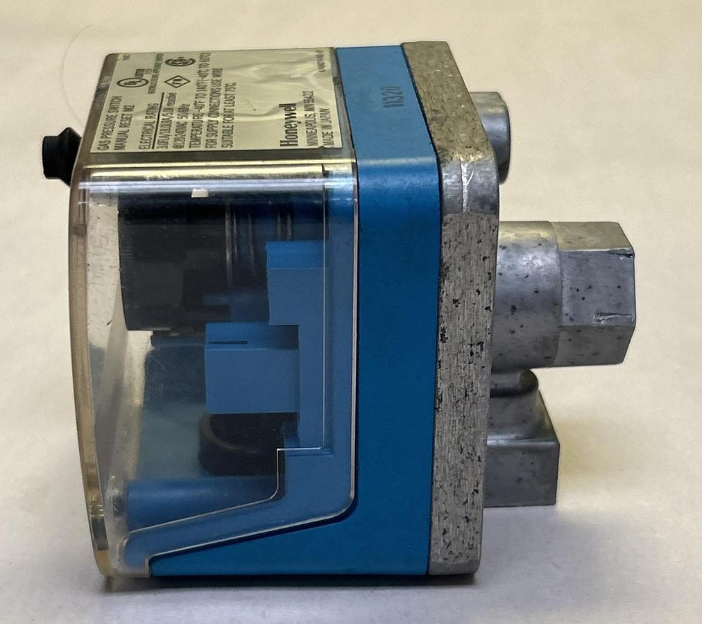 Used HONEYWELL,C6097B,GAS PRESSURE SWITCH