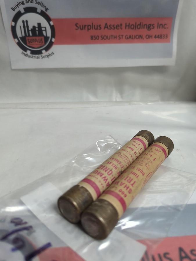 Used GOULD SHAWMUT,TRS-1-6/10,TRI-ONIC 1-6/10 AMP FUSE LOT OF 2 PRE-OWNED