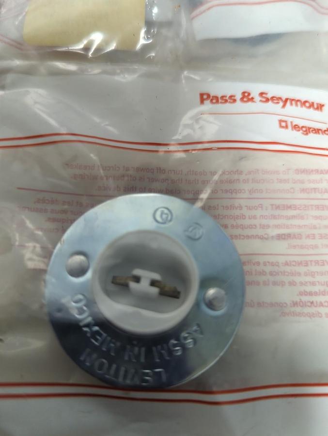 PASS & SEYMOUR,ALF77501,FLURESCENT LAMPHOLDER 660W 600V PACK OF 10 NOS
