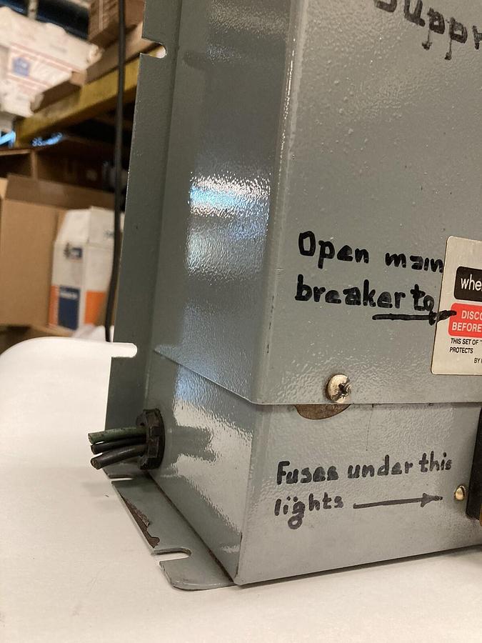 Used Calmount,343 VLM,Calvault Capacitor 3 kvar  480 V 3 Ph