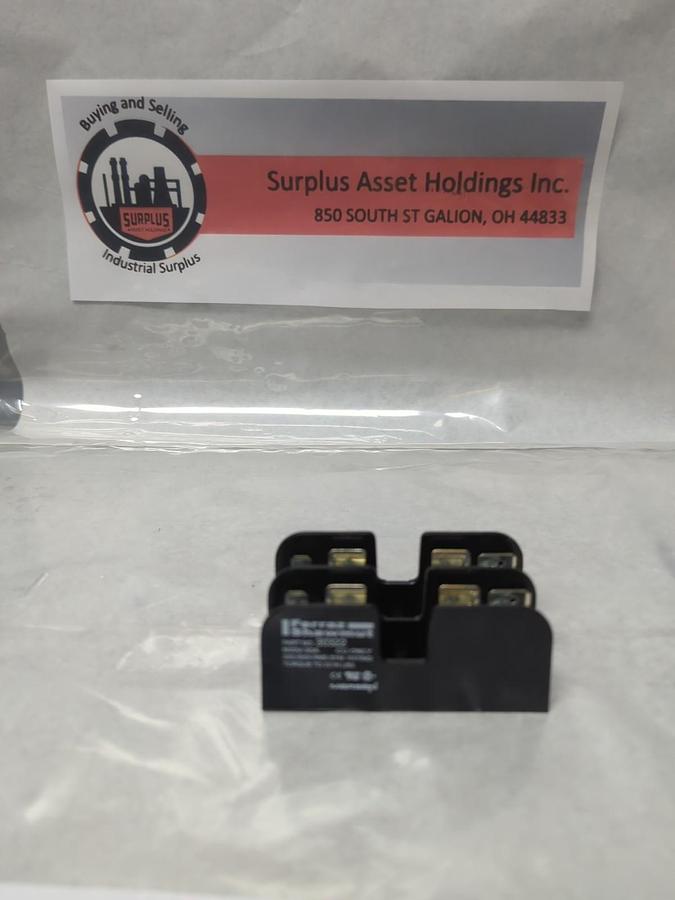 Used FERRAZ SHAWMUT,30322,FUSE HOLDER 600V-30A PRE-OWNED