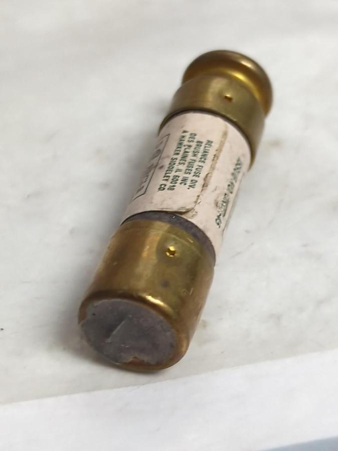 Used RELIANCE,ECNR20,TIME-DELAY 20 AMP FUSE LOT OF 2 PRE-OWNED